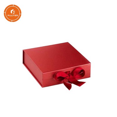 2019 Custom Cardboard Clothing Packaging Gift Box or T-shirt  Foldable Gift Box